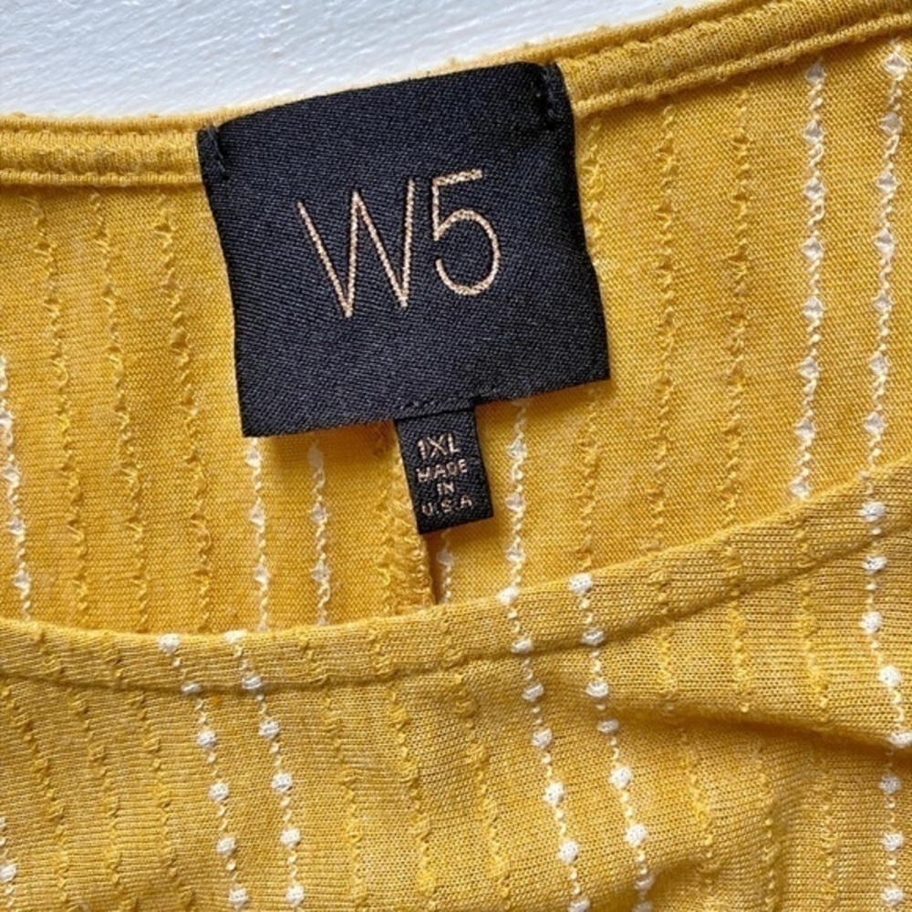 W5 ANTHROPOLOGIE dotted ruffle‎ sleeves top - Picture 3 of 10